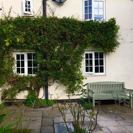 Mulsford Cottage Malpas  外观 照片